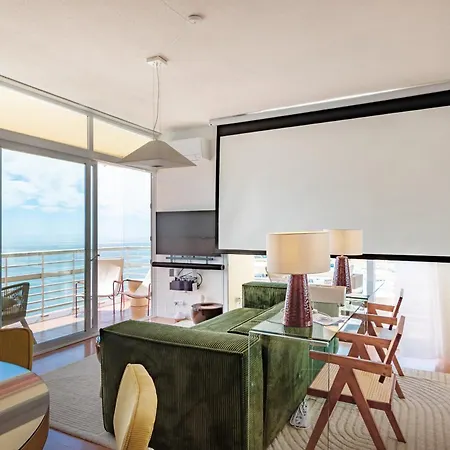 Sea-view With 3 Balconies And Cinema Apartamento Torremolinos