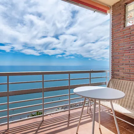 Sea-view With 3 Balconies And Cinema Apartamento Torremolinos